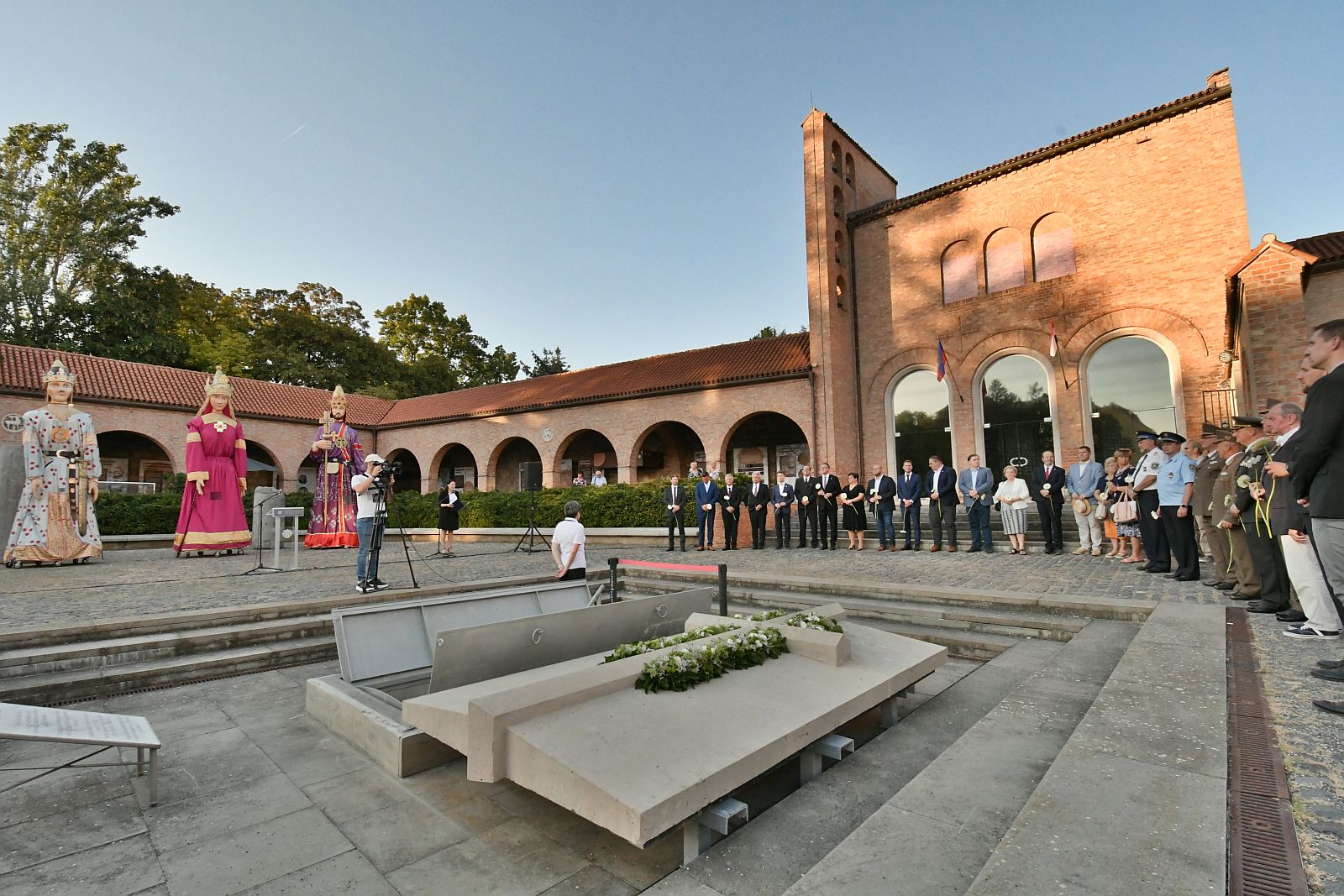 Megnyílt és a Királyi Napok alatt este 8-ig látogatható az Osszárium a Nemzeti Emlékhelyen
